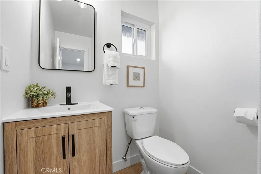2320 N Hathaway Street, Santa Ana, California 92705 home-pic-39