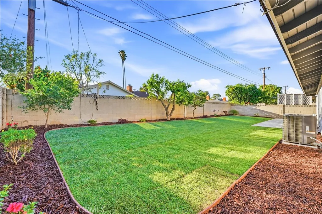 2320 N Hathaway Street, Santa Ana, California 92705 home-pic-43
