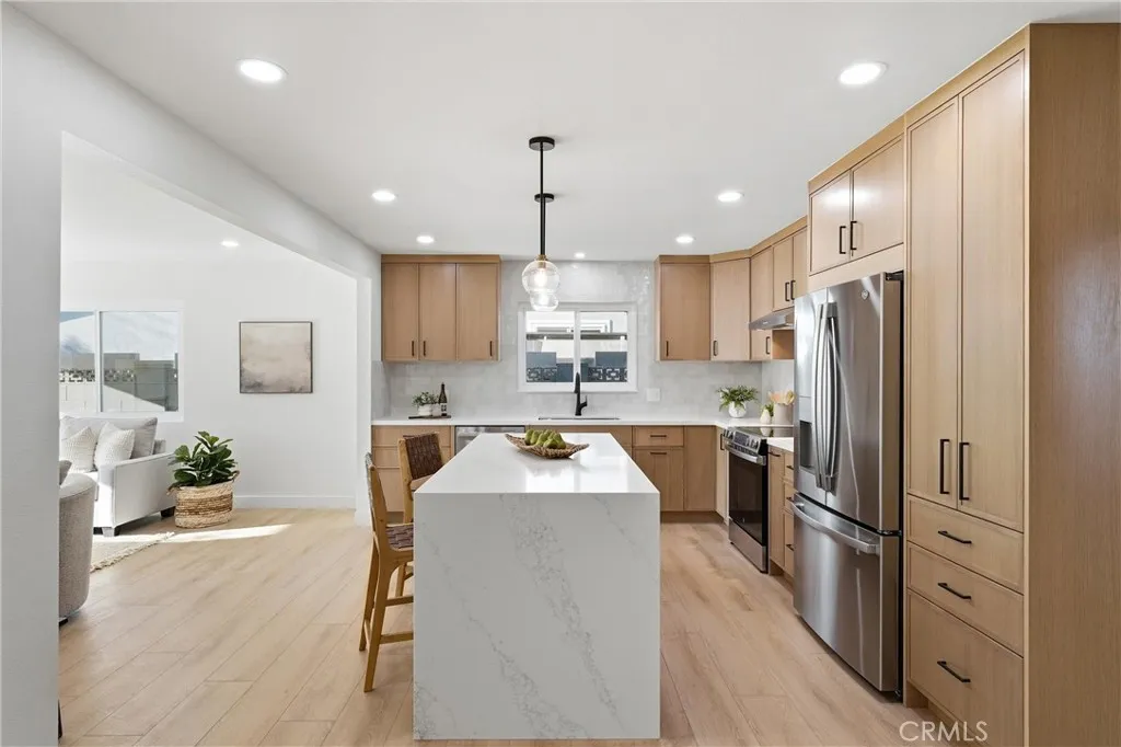 2320 N Hathaway Street, Santa Ana, California 92705 home-pic-14
