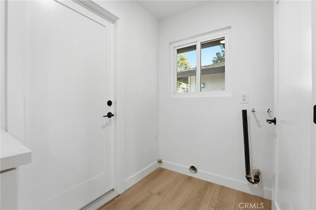 2320 N Hathaway Street, Santa Ana, California 92705 home-pic-37