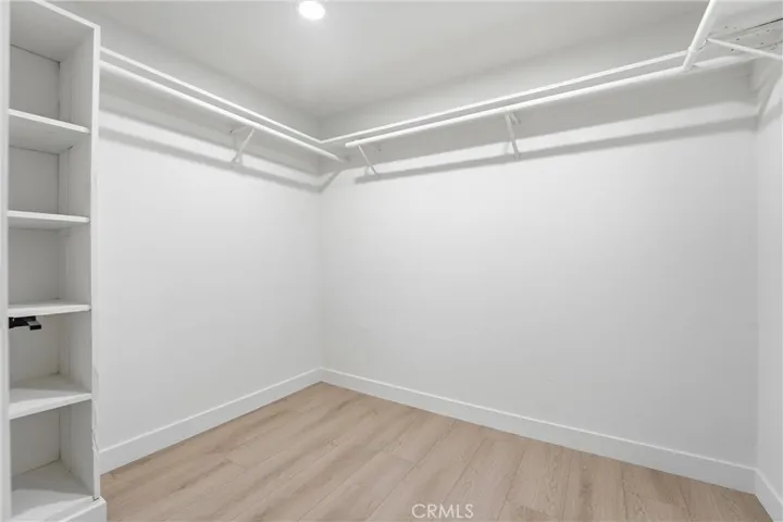 walk in closet