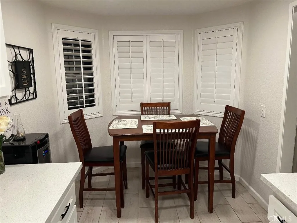 918 Ivy Street, Hemet, California 92545 home-pic-15