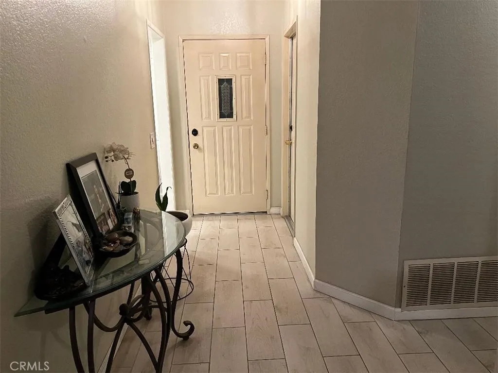918 Ivy Street, Hemet, California 92545 home-pic-23