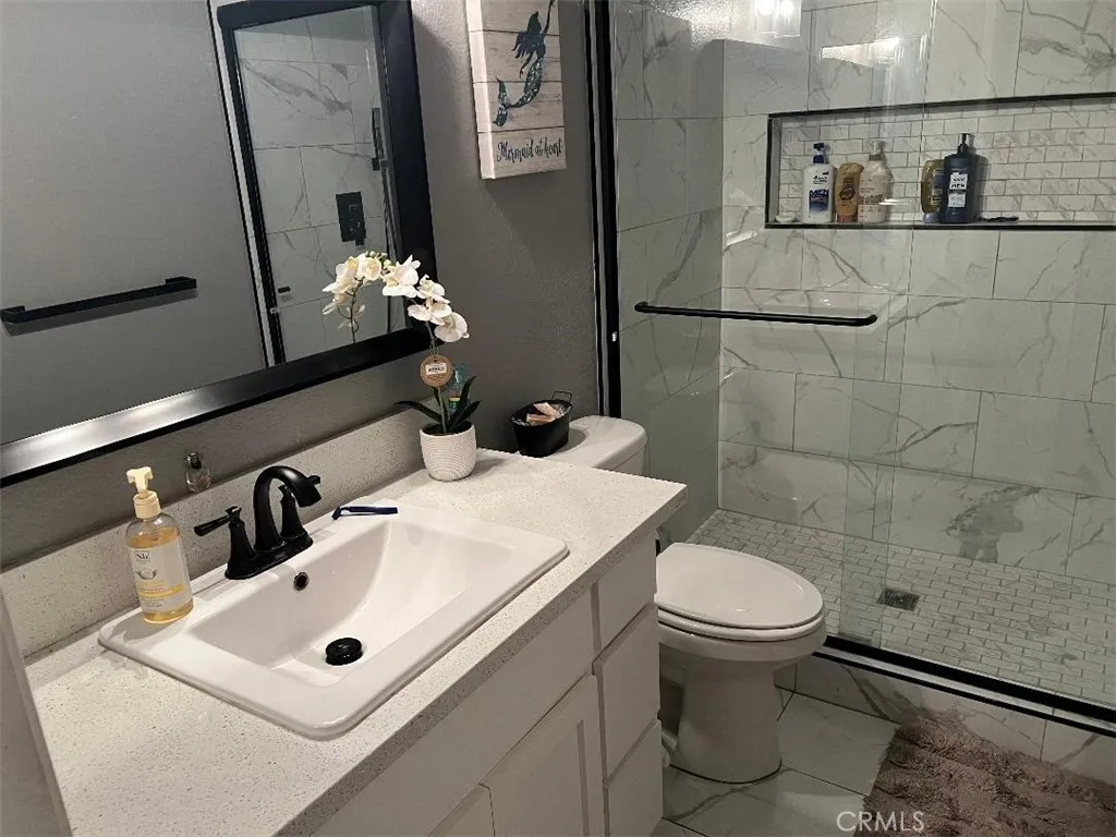 918 Ivy Street, Hemet, California 92545 home-pic-27
