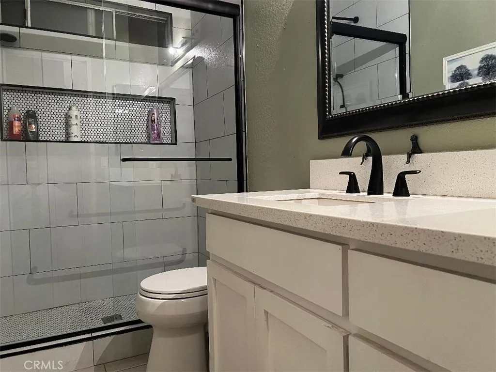 918 Ivy Street, Hemet, California 92545 home-pic-25