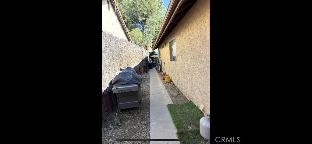 918 Ivy Street, Hemet, California 92545 home-pic-5