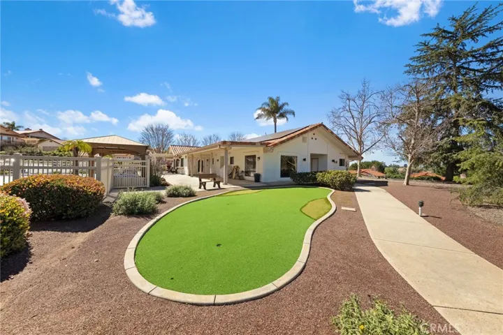 Community Putting Green
