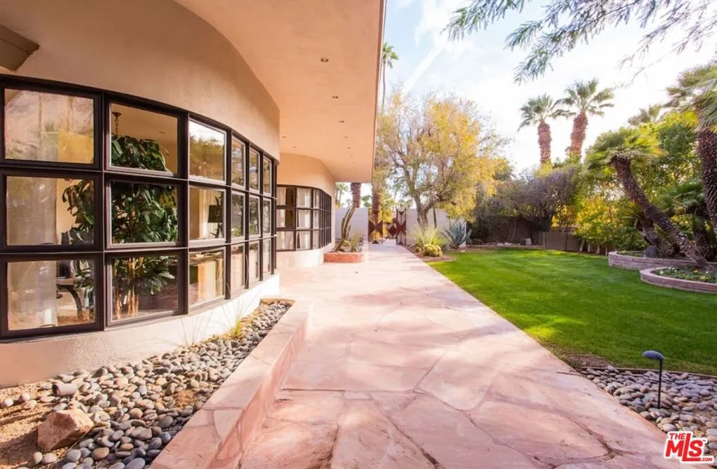 775 N N Mission Road, Palm Springs, California 92262 home-pic-4