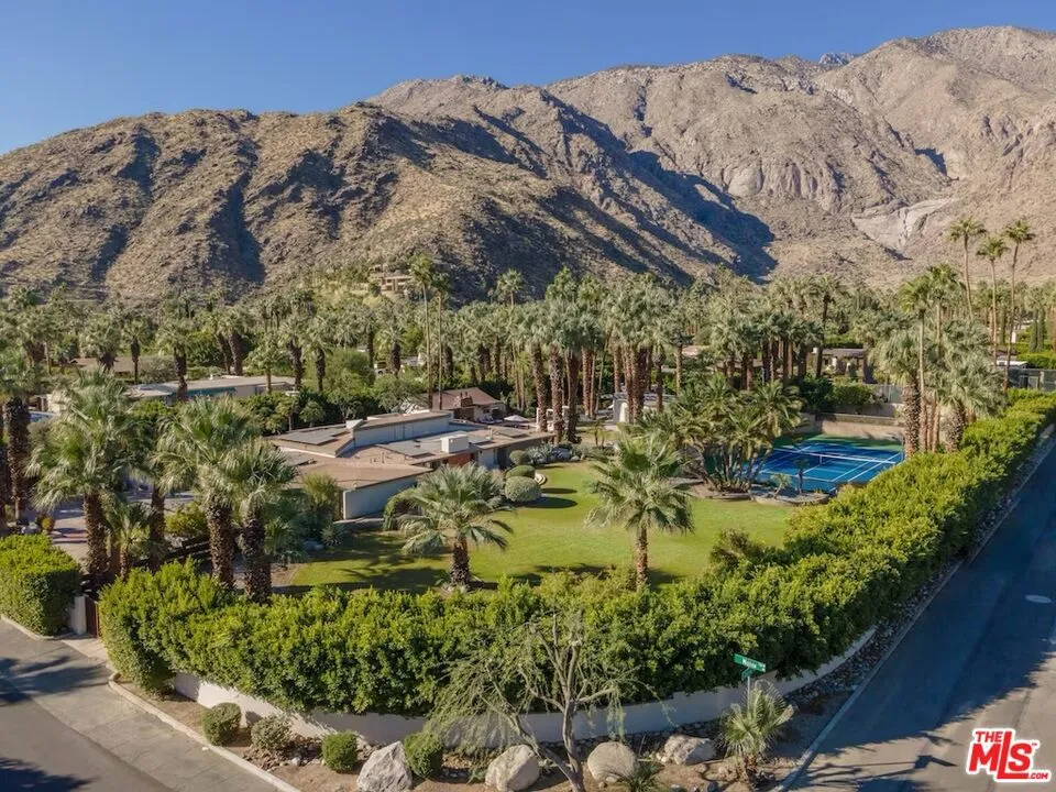 775 N N Mission Road, Palm Springs, California 92262 home-pic-26