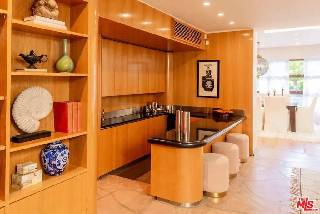 775 N N Mission Road, Palm Springs, California 92262 home-pic-7