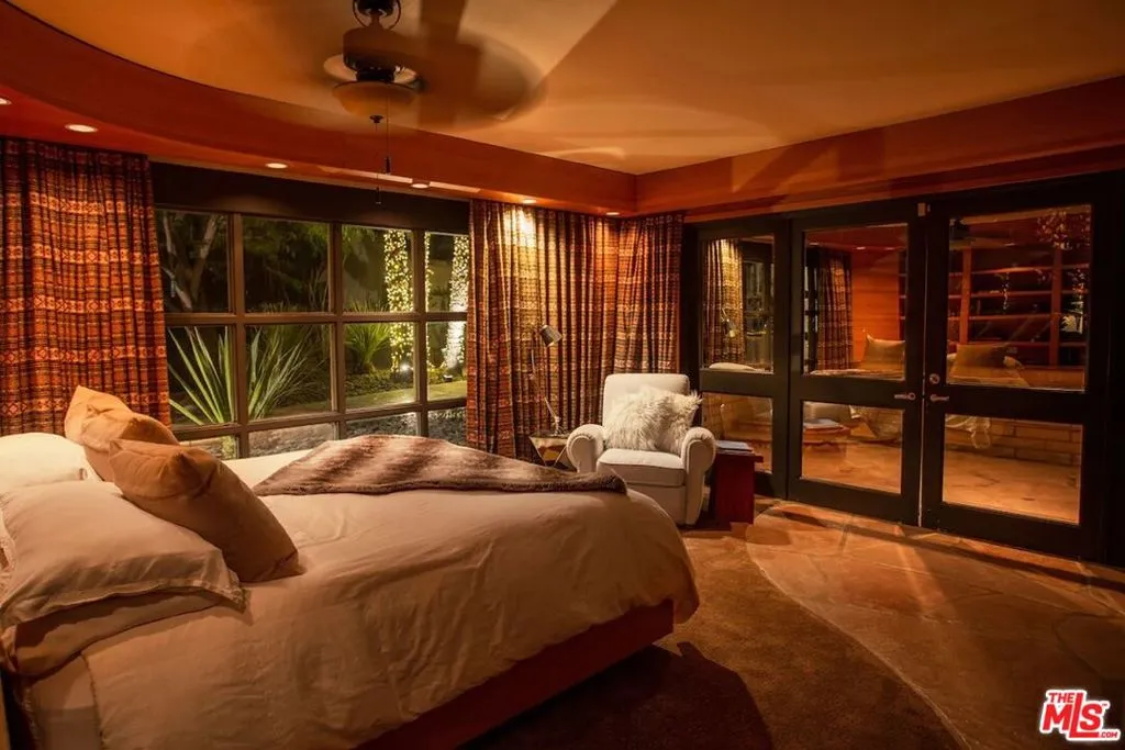 775 N N Mission Road, Palm Springs, California 92262 home-pic-10