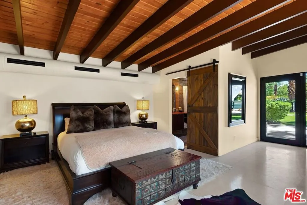 775 N N Mission Road, Palm Springs, California 92262 home-pic-15
