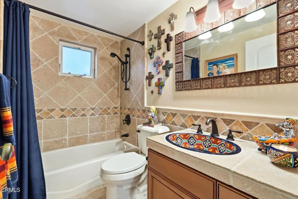137 Fillmore Avenue, Oxnard, California 93035 home-pic-34