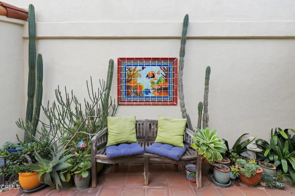 137 Fillmore Avenue, Oxnard, California 93035 home-pic-6