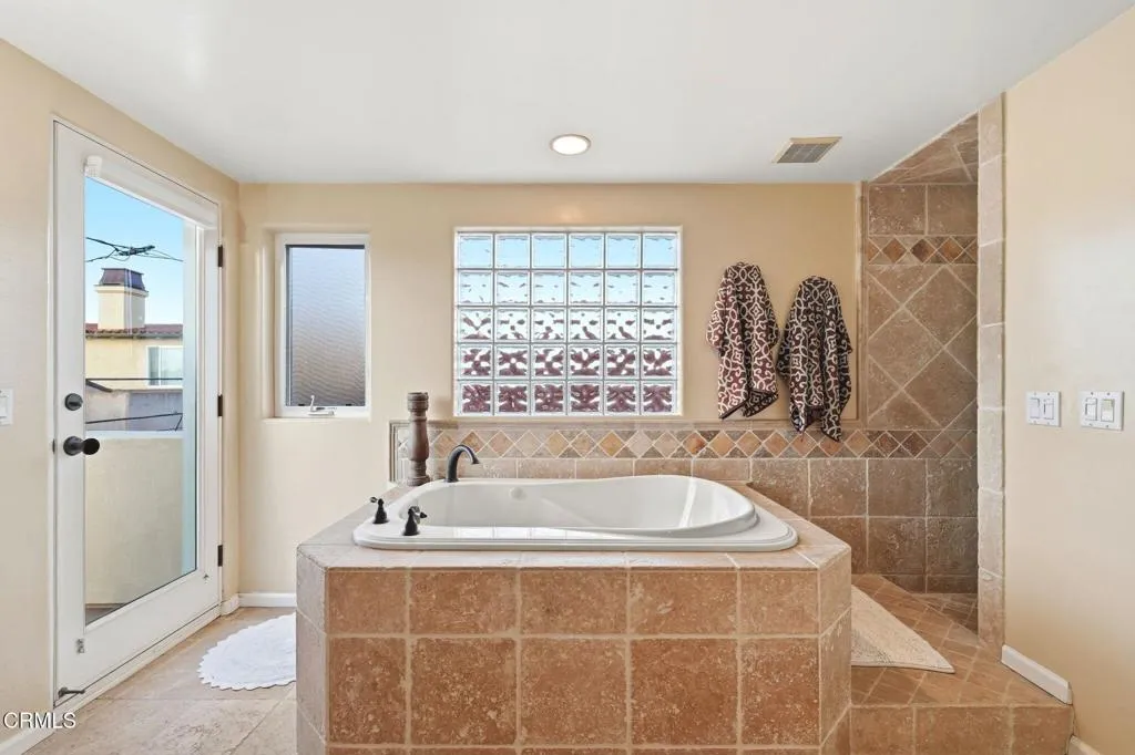137 Fillmore Avenue, Oxnard, California 93035 home-pic-42