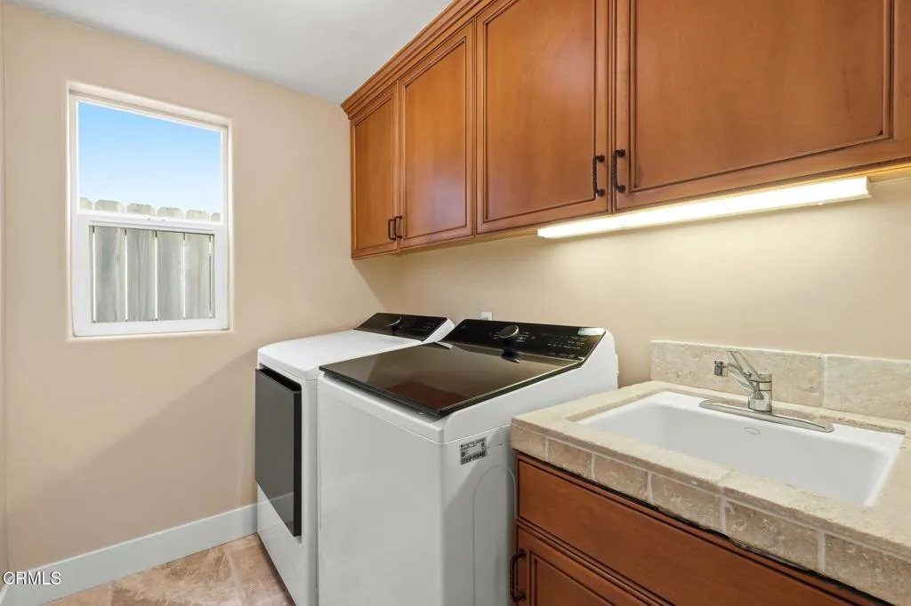 137 Fillmore Avenue, Oxnard, California 93035 home-pic-14