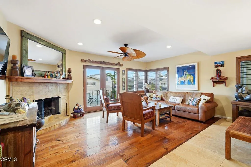 137 Fillmore Avenue, Oxnard, California 93035 home-pic-17