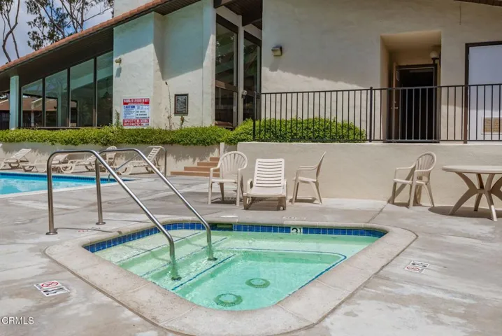 14 - Santa Barbara Highlands Jacuzzi