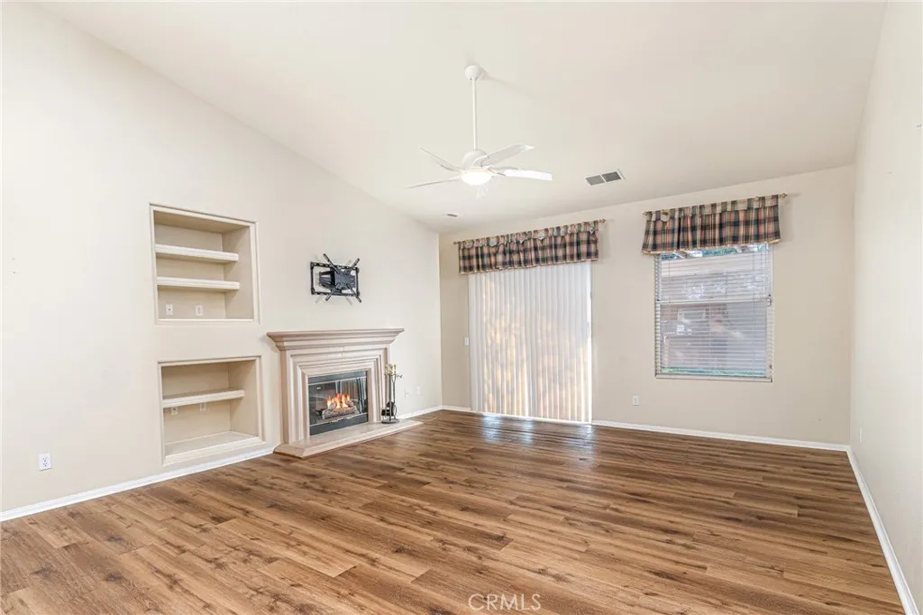 39675 Dijon, Murrieta, California 92562 home-pic-4