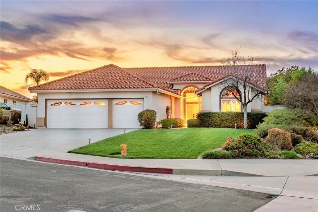 39675 Dijon, Murrieta, California 92562 home-pic-1