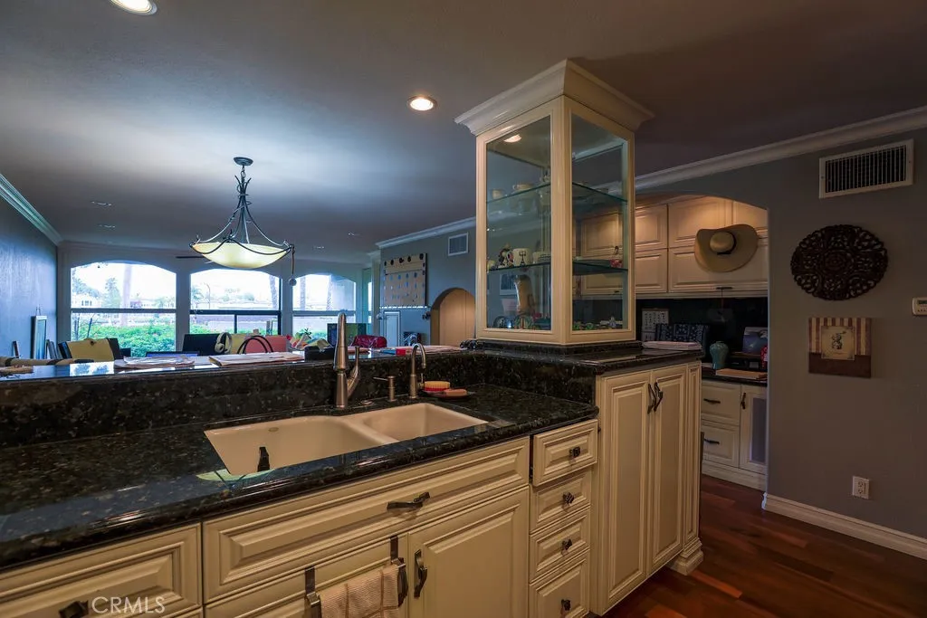 5103 Marina Pacifica Drive South Key home-pic-9