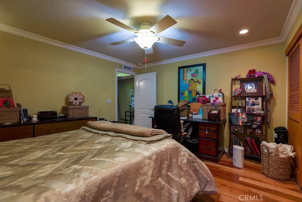 5103 Marina Pacifica Drive South Key home-pic-3