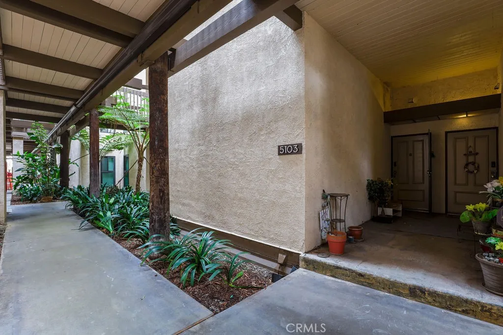 5103 Marina Pacifica Drive South Key home-pic-2
