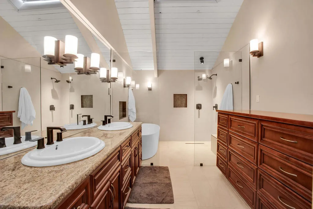 primary bath
