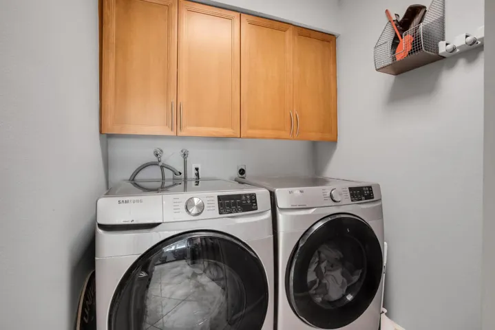 washer.dryer
