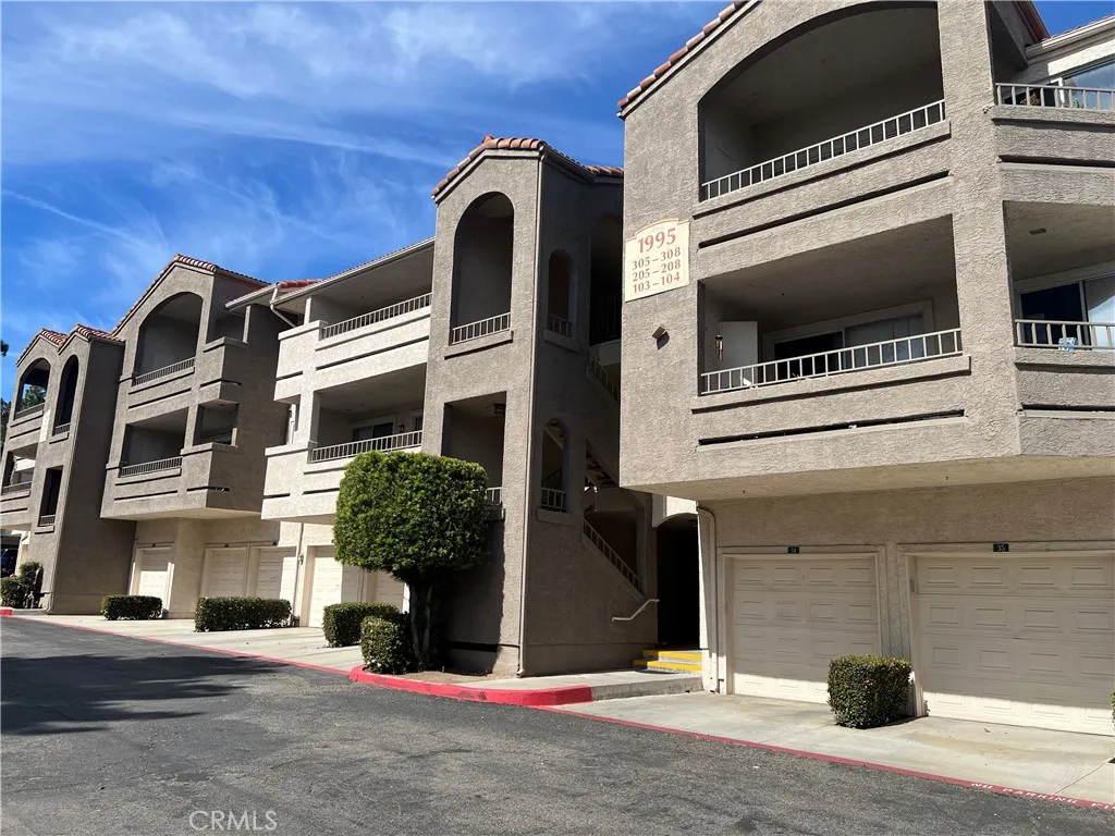 1995 Las Colinas, Corona, California 92879 home-pic-6
