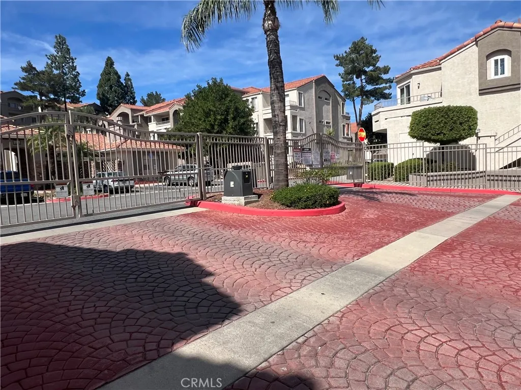 1995 Las Colinas, Corona, California 92879 home-pic-2