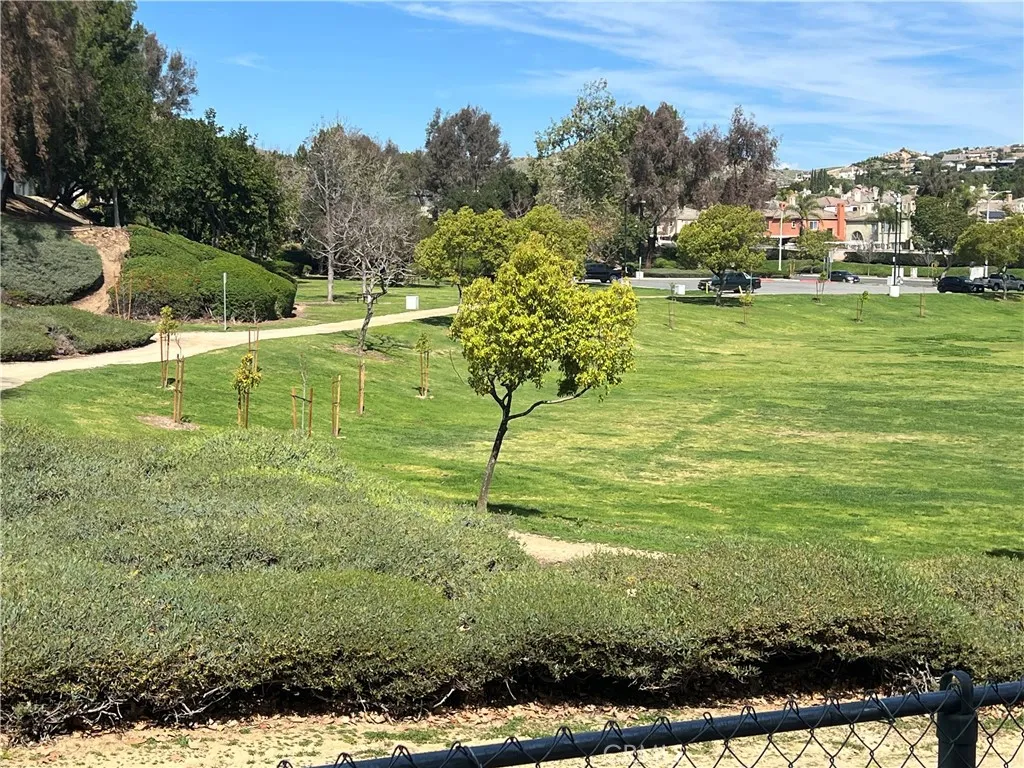 1995 Las Colinas, Corona, California 92879 home-pic-17