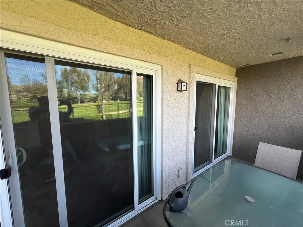 1995 Las Colinas, Corona, California 92879 home-pic-14
