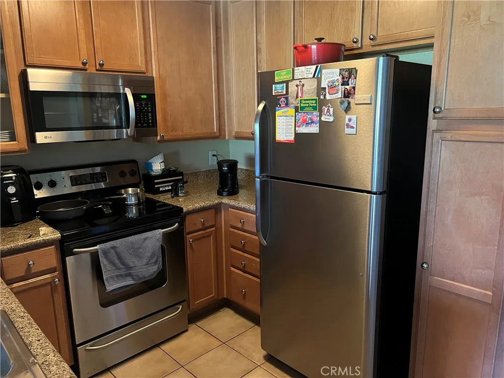 1995 Las Colinas, Corona, California 92879 home-pic-9