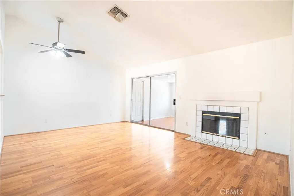 3243 E Avenue R4, Palmdale, California 93550 home-pic-20