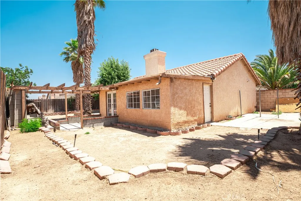 3243 E Avenue R4, Palmdale, California 93550 home-pic-38