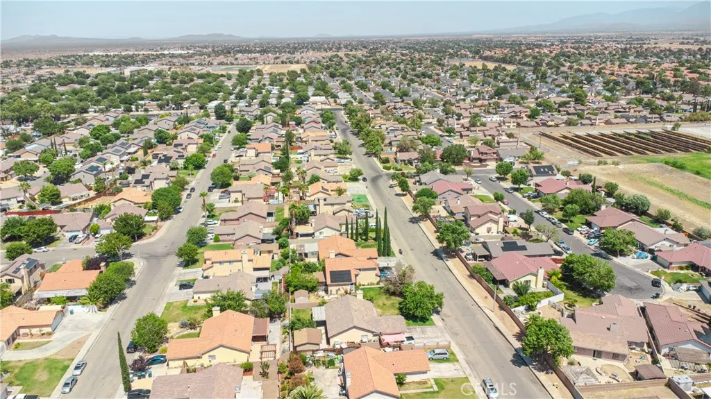 3243 E Avenue R4, Palmdale, California 93550 home-pic-11