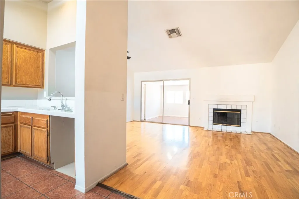 3243 E Avenue R4, Palmdale, California 93550 home-pic-15