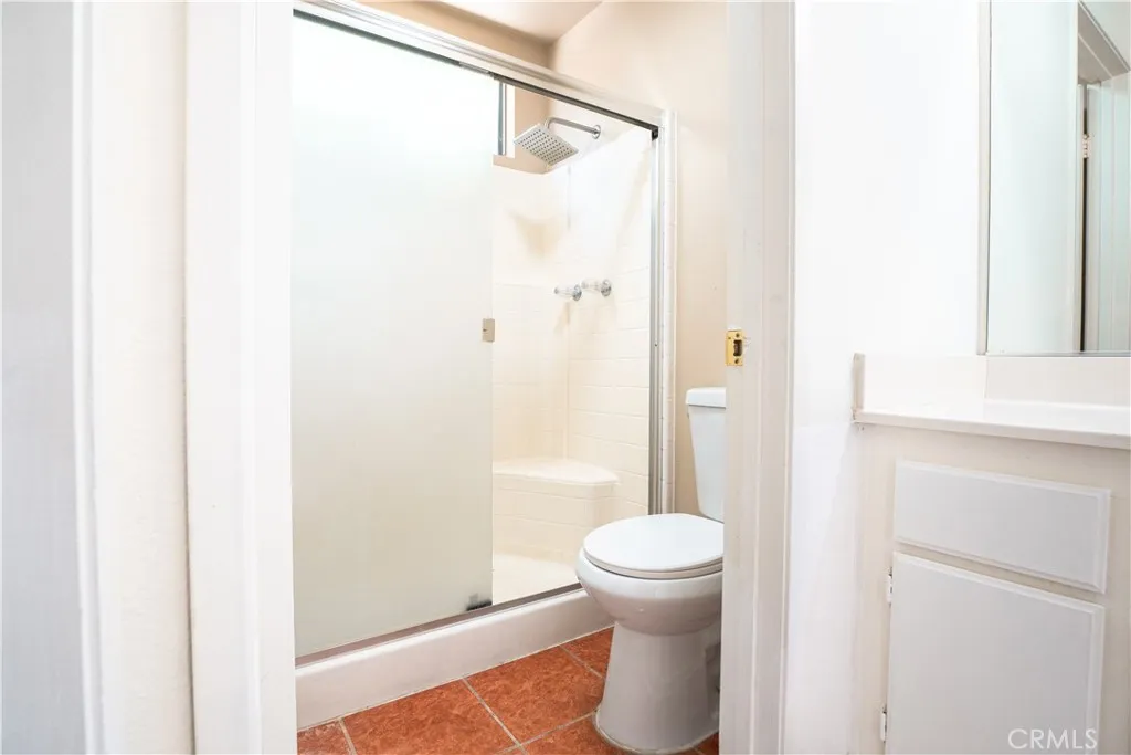 3243 E Avenue R4, Palmdale, California 93550 home-pic-32