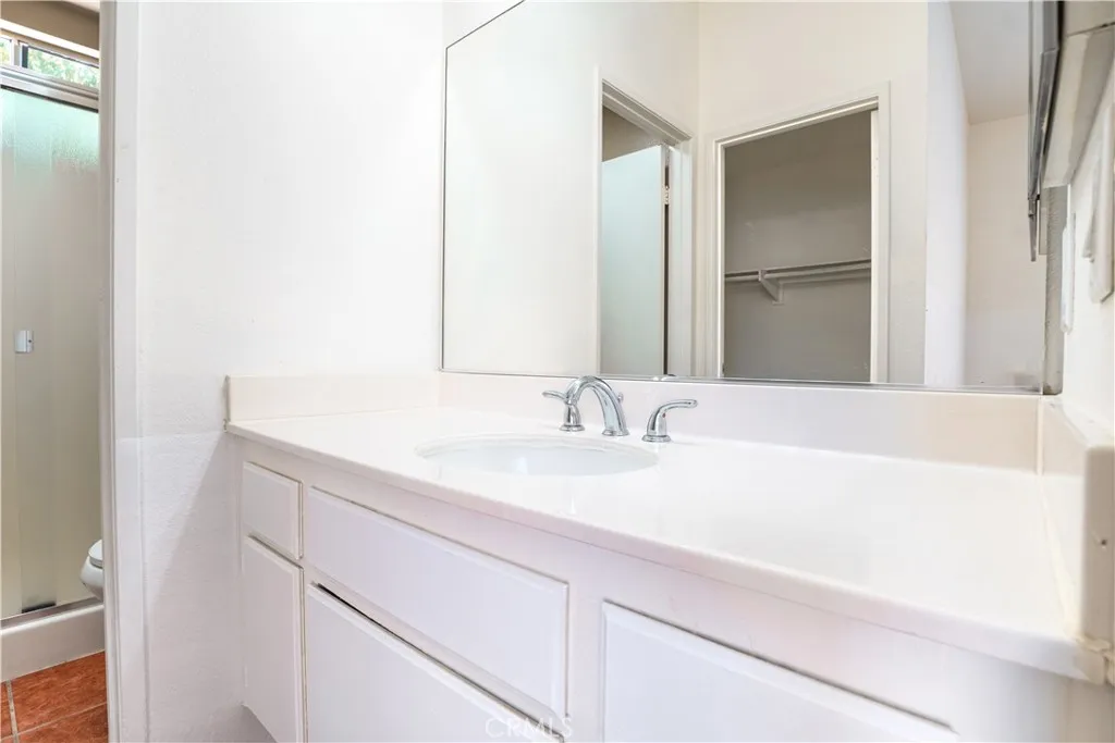 3243 E Avenue R4, Palmdale, California 93550 home-pic-30