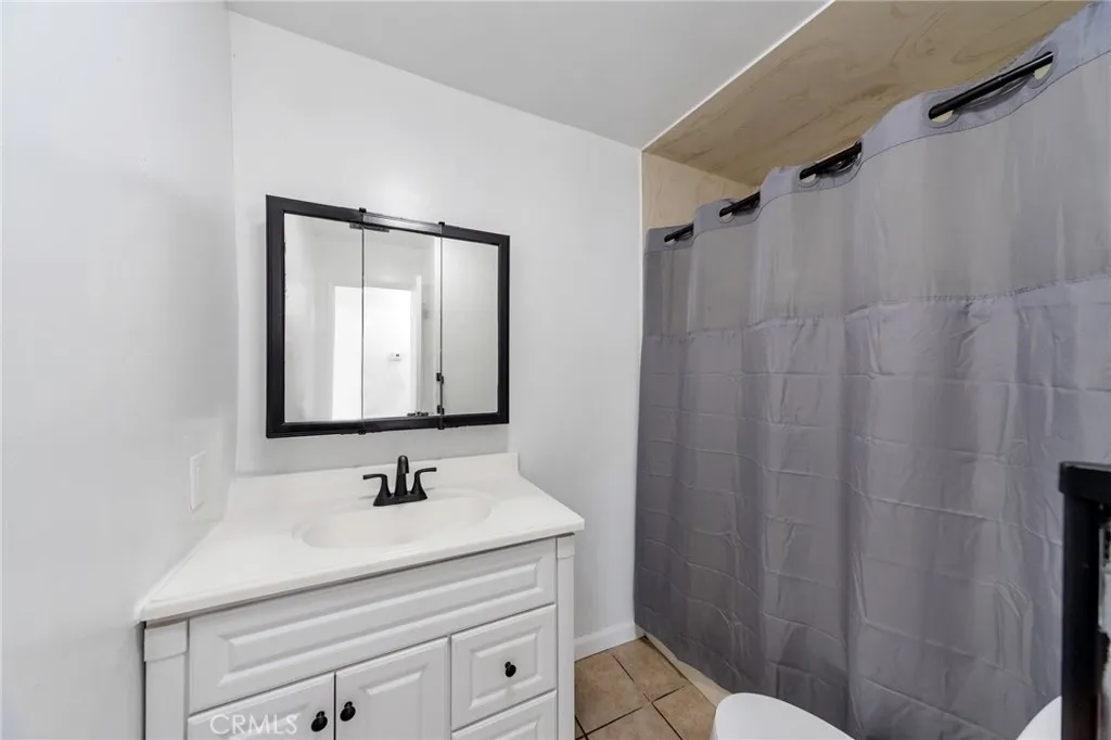 6153 Clybourn Avenue, North Hollywood, California 91606 home-pic-29