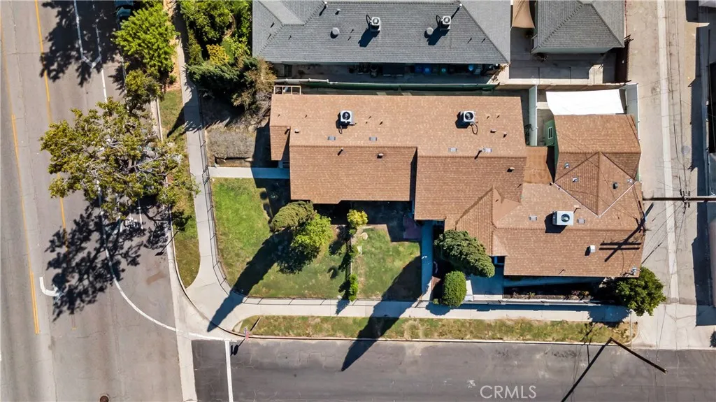 6153 Clybourn Avenue, North Hollywood, California 91606 home-pic-38