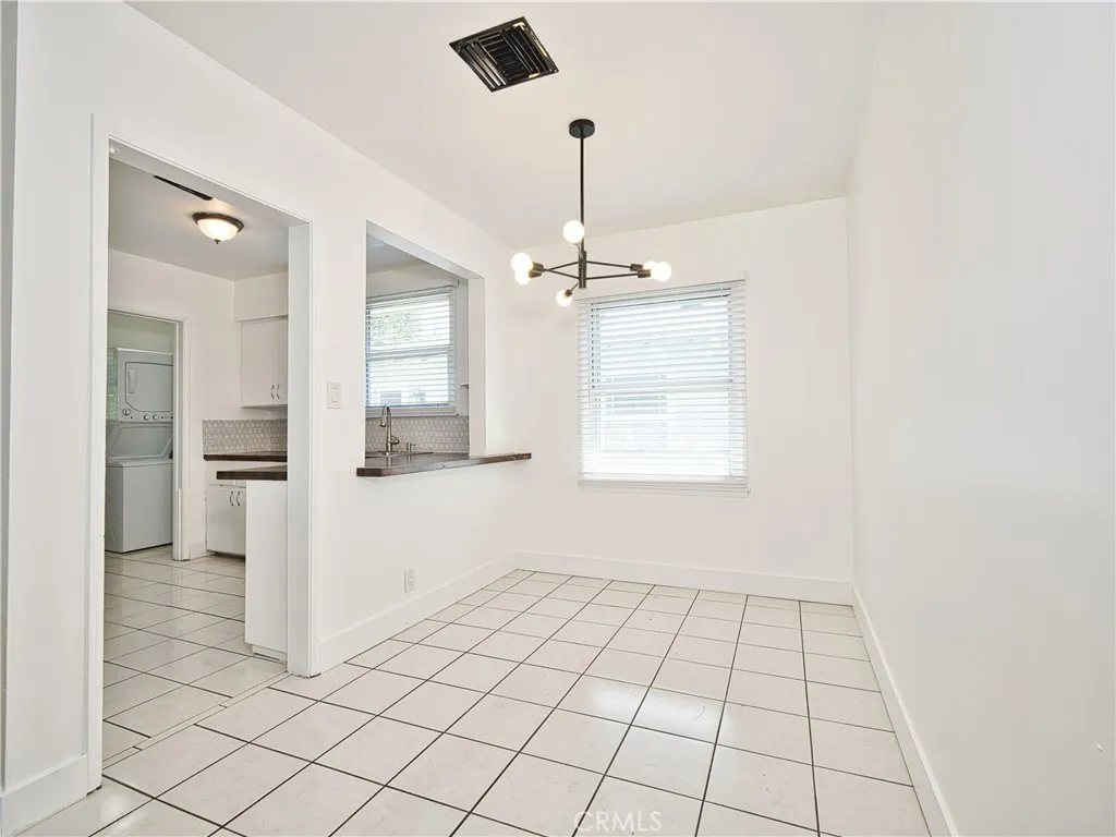 6153 Clybourn Avenue, North Hollywood, California 91606 home-pic-11