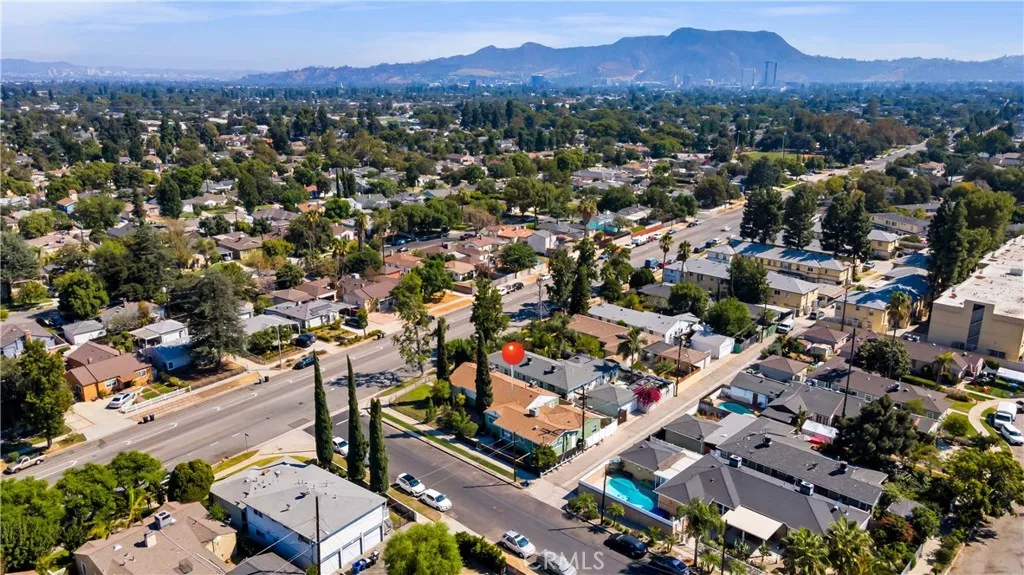 6153 Clybourn Avenue, North Hollywood, California 91606 home-pic-40