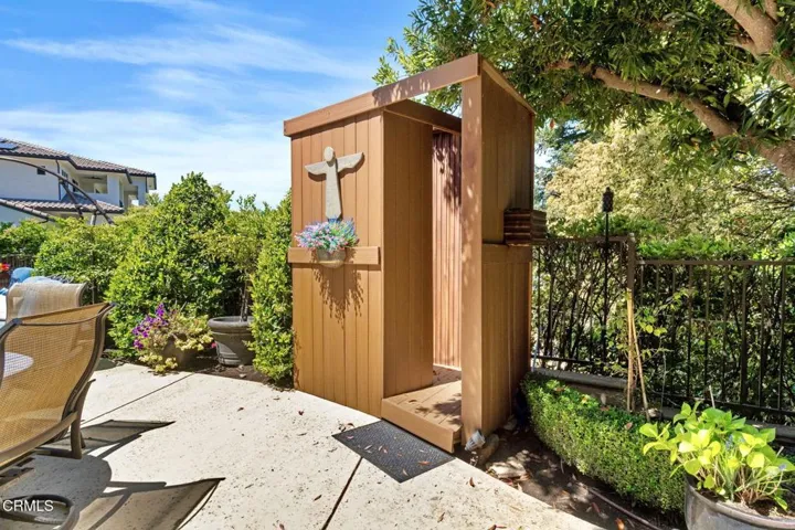 Pool outdoor shower 2