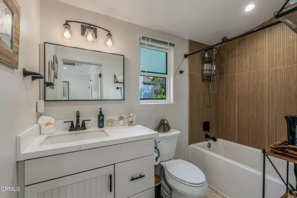 3880 Loma Vista Road, Ventura, California 93003 home-pic-19