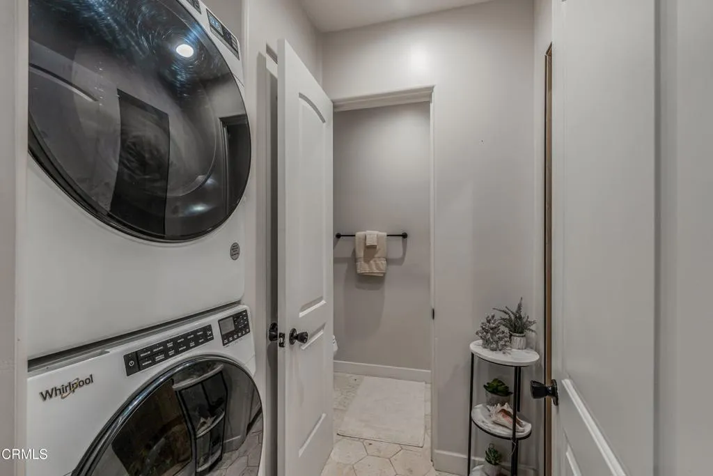 3880 Loma Vista Road, Ventura, California 93003 home-pic-27