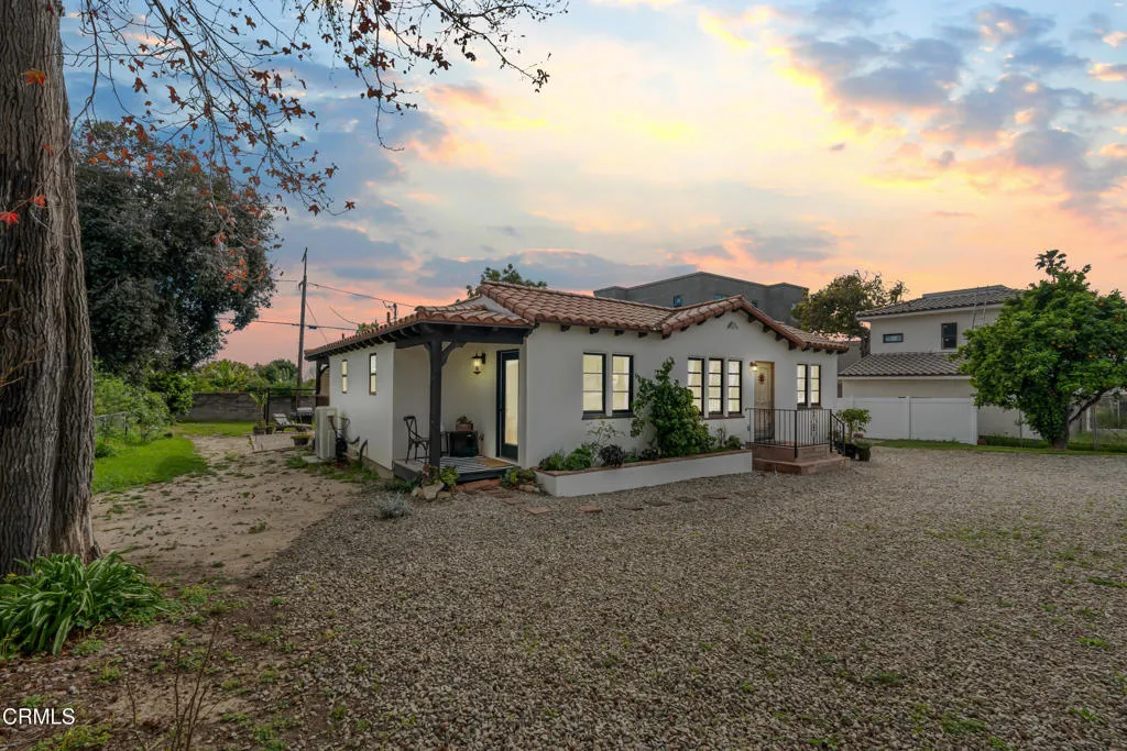 3880 Loma Vista Road, Ventura, California 93003 home-pic-35