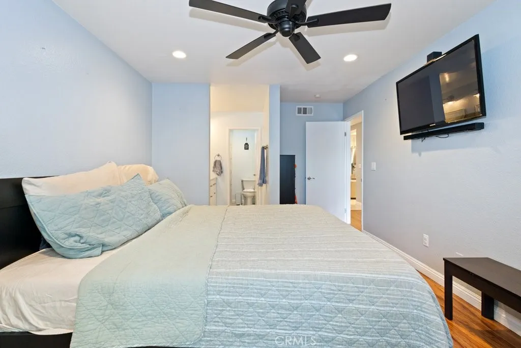 574 Stone Harbor, La Habra, California 90631 home-pic-17