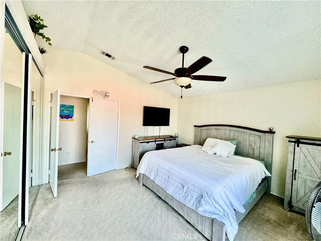 11308 Sherwood Court, Fontana, California 92337 home-pic-10